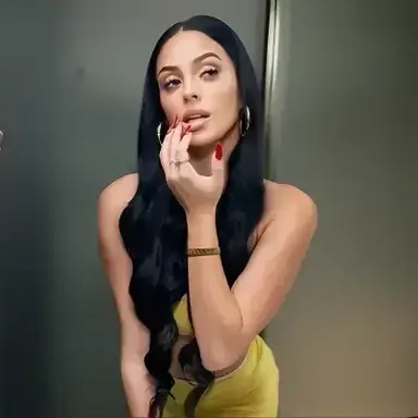 Profile image of Isabela Vargas