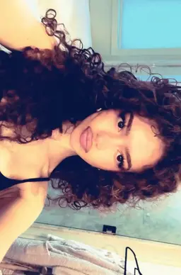 Profile image of Mia