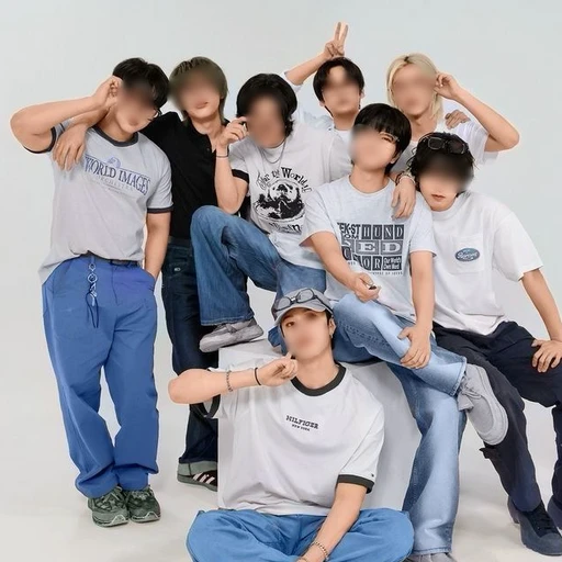 스키즈 F8