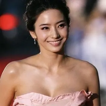 Profile image of Yoon Hye-jin