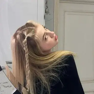 Profile image of Daphne