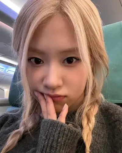 UntidyBlock9368의 Park chaeyoung