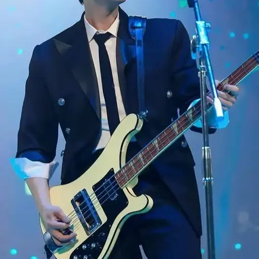 2.2ouen의 강영현