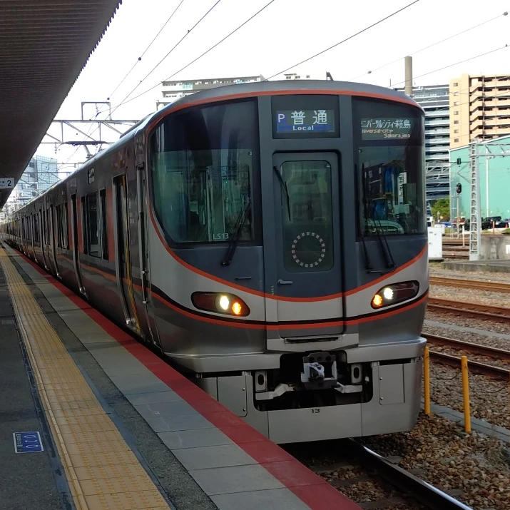 323系