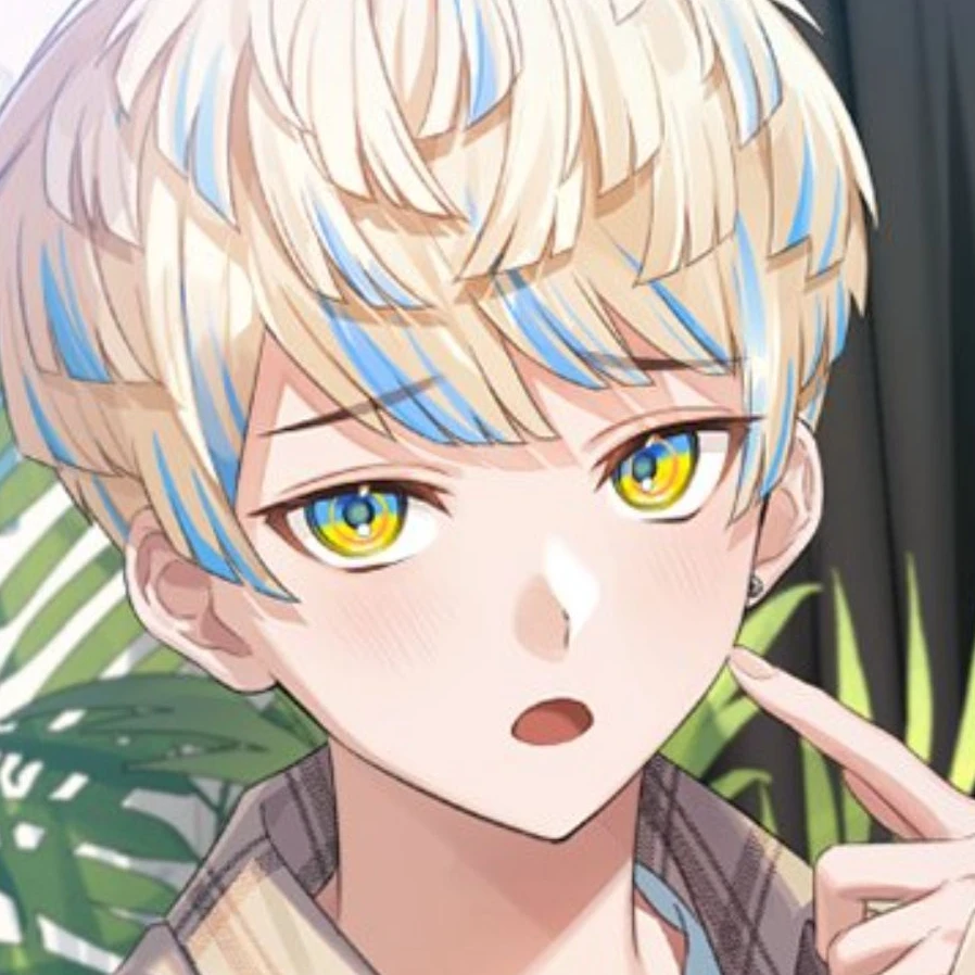 緋八マナ