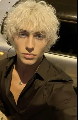 Profile image of Charlie