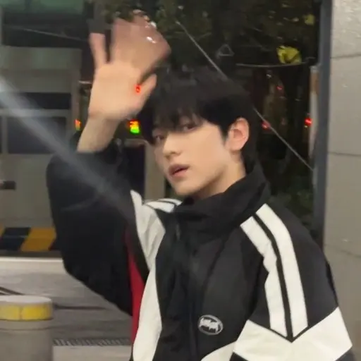 RoughCloud3023의 최수빈