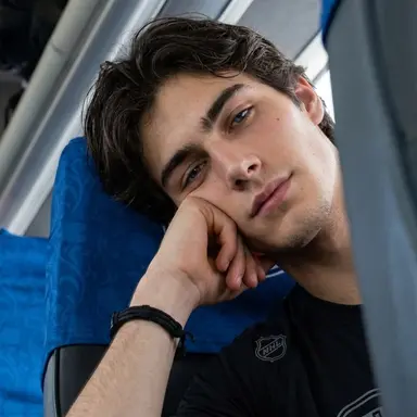 Profile image of Sam Holt