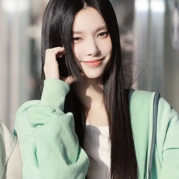 Cassee_1yoonchaebias의 ILLIT