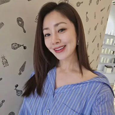 Profile image of Mrs. Lim