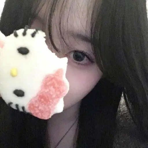 LivelySkate5574의 유아린 언니