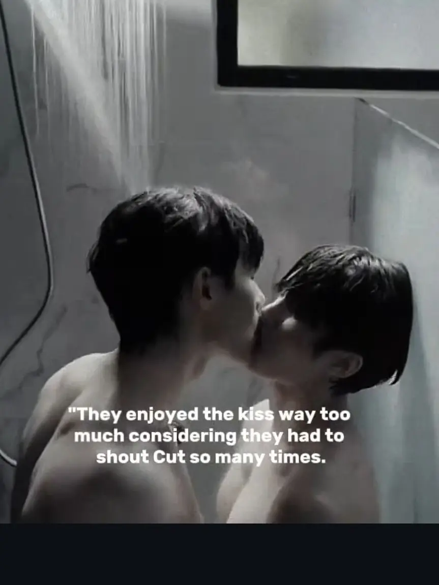 GrainyVideo9168의 Written Into Your Arms