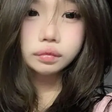 Profile image of Ella