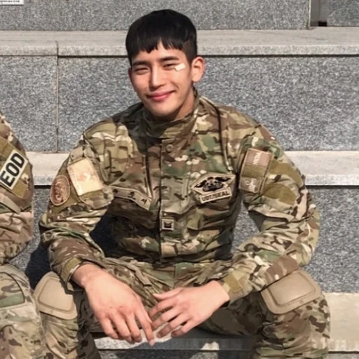 방진호