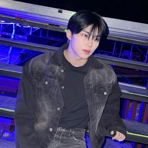 박건욱