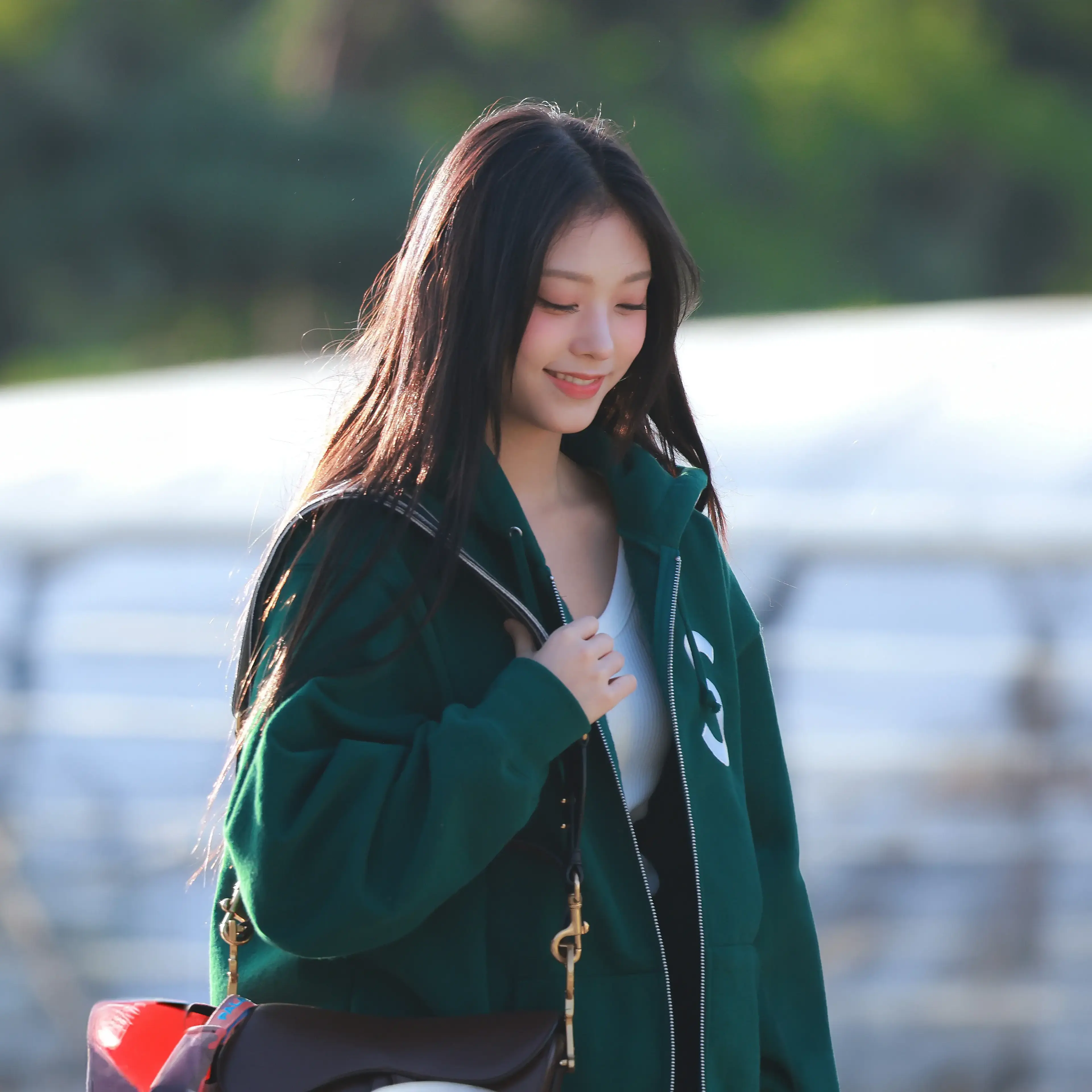 LivelyMenu4217의 셜