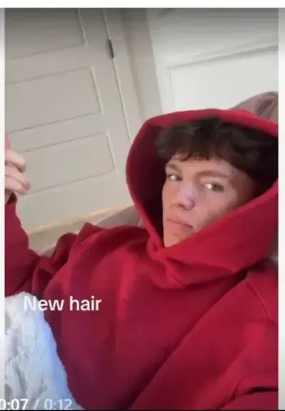 RunnyBulb2411의 Caleb Hayes