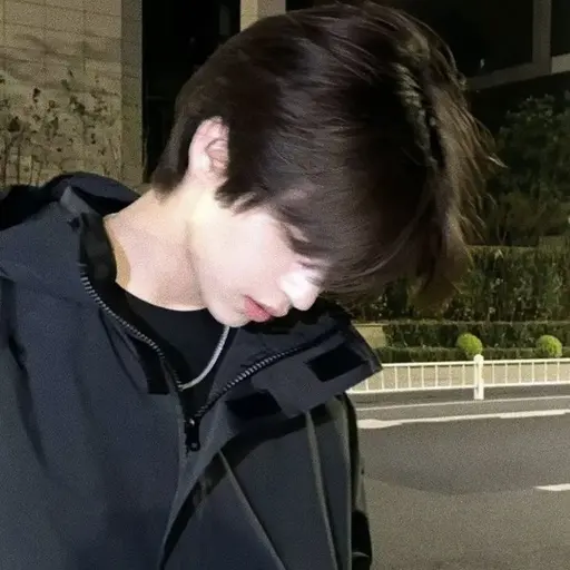 HeftyHero7742의 가족 오빠 김성현