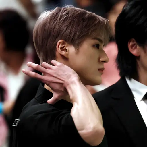 PinkTwer1559의 이제노