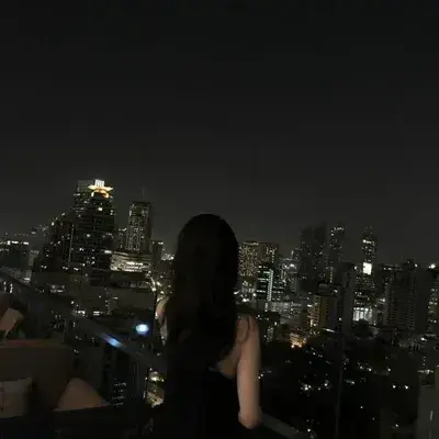 SleekCard1228의 Hana as a K-pop idol