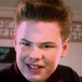 NutmegBasil7356의 Buzz Mccallister