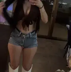 Profile image of Elara