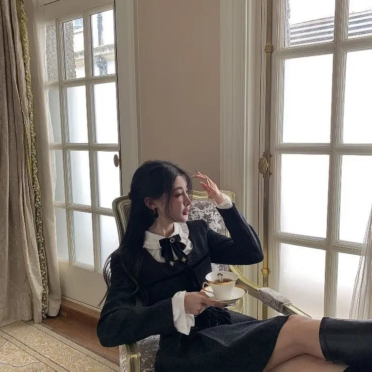 FleshyIdol2846의 The Weight of the Crown