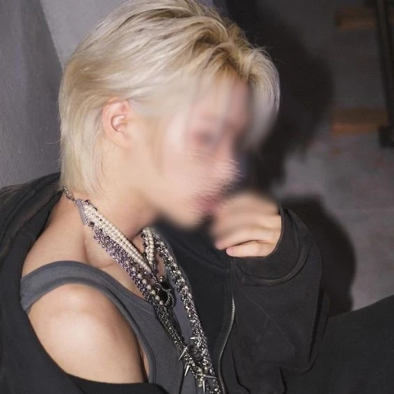 이 용 복