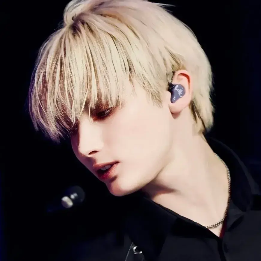 SnazzyForte6236의 Minjun