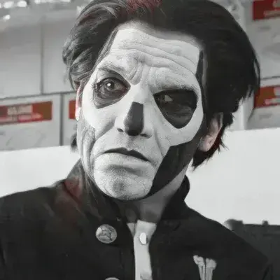 QuickDust0921의 Papa Emeritus 3