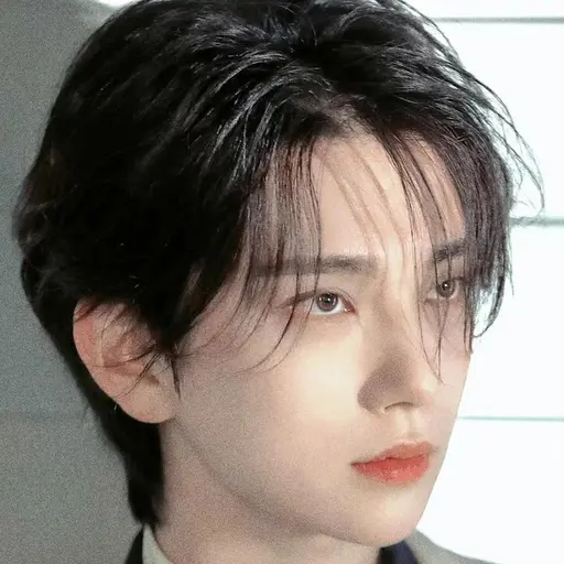 KeenSon6980의 홍지수