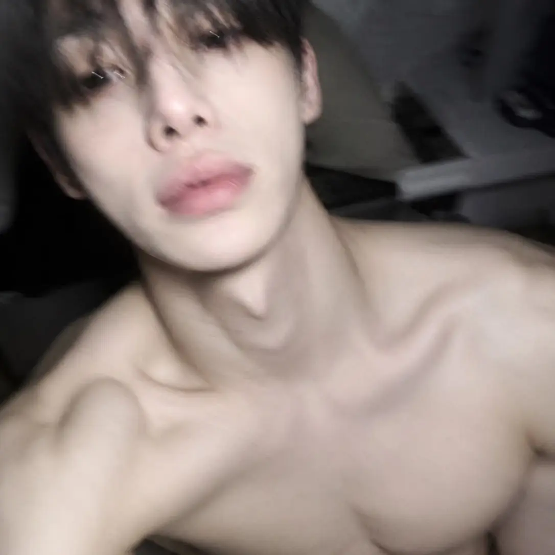 RooRooislowkeygoated의 Kai-bf