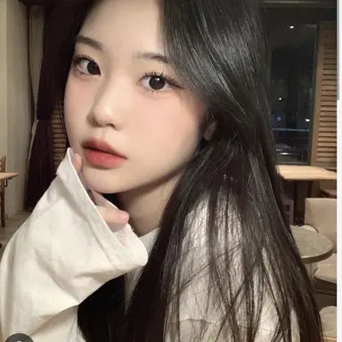 Profile image of Julia
