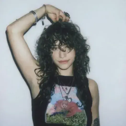 SpryCork1937의 Sloane Ryder