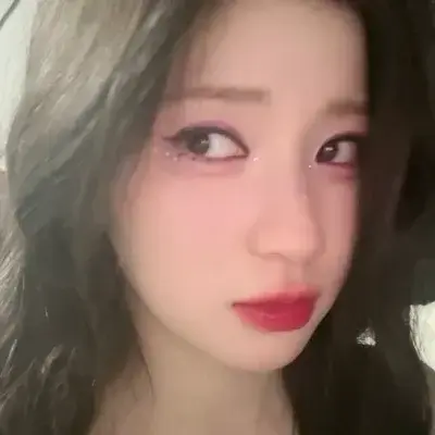 OpaqueRate9175의 Enami Asa