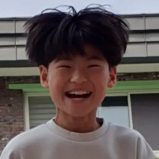 RoomyMeno8571의 정유담