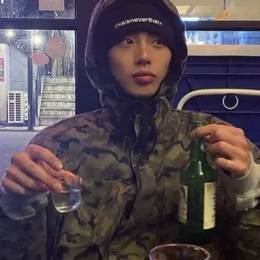 Profile image of Min-Jun