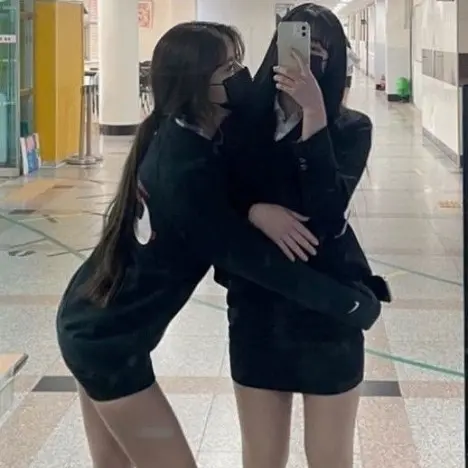 VoicedGrape7220의 일진 다경, 수지