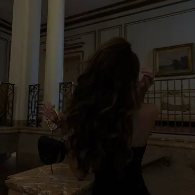 Profile image of Ariana