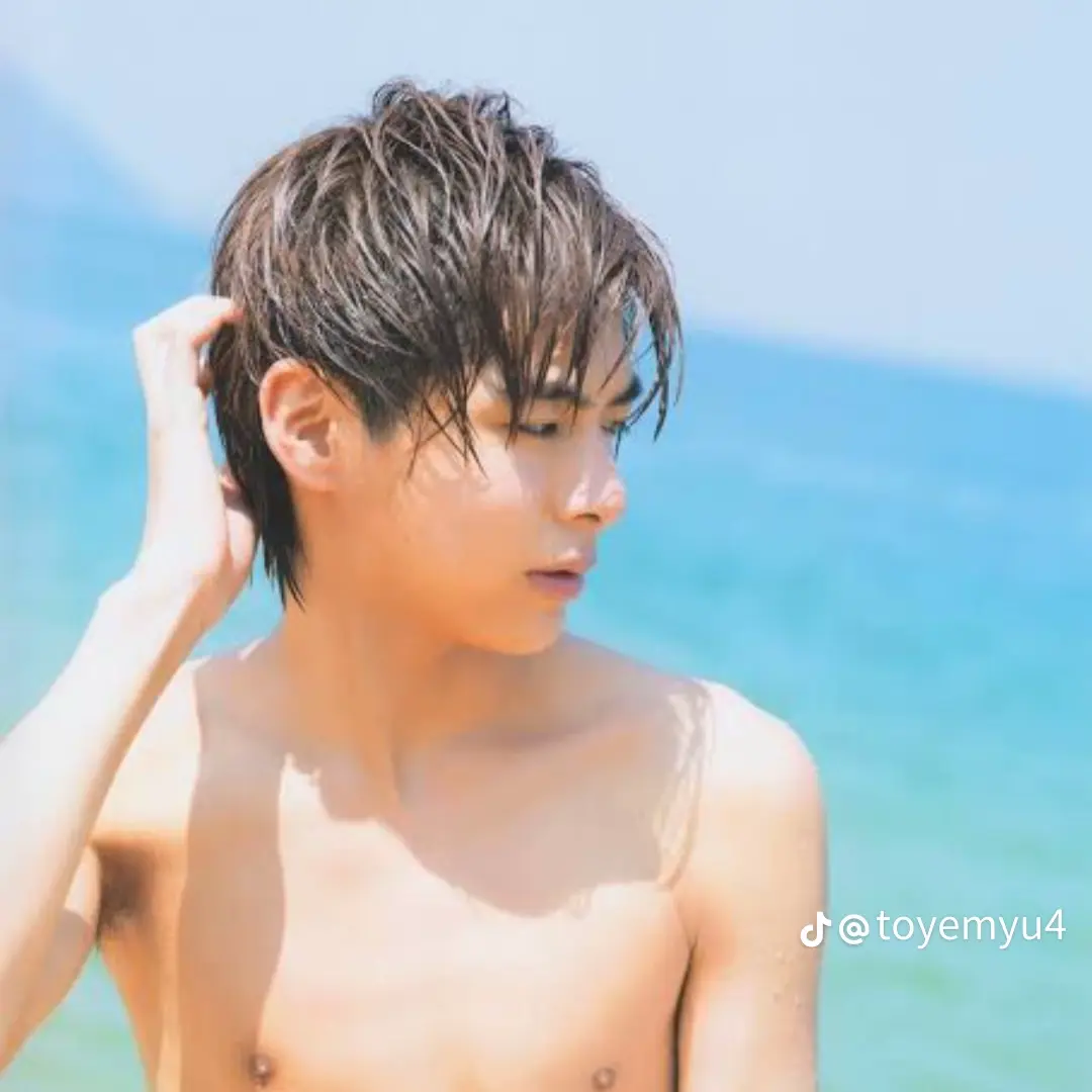 SmokyViola1021의 この夏私たち幼馴染じゃいれられない