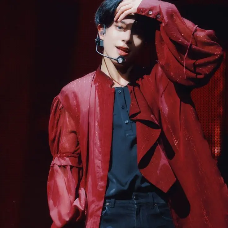 Mai_park23의 Love at first sight ❤️