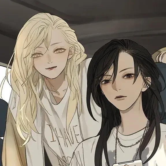 DimSwipe2067의 Your lesbian roommates