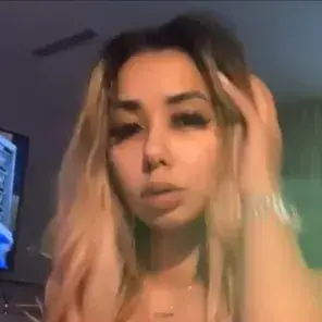 LoudCrumb4963의 Ava Monroe