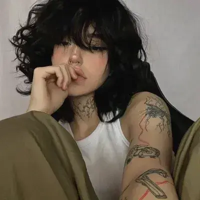 SnazzyChime2849의 Biker GF