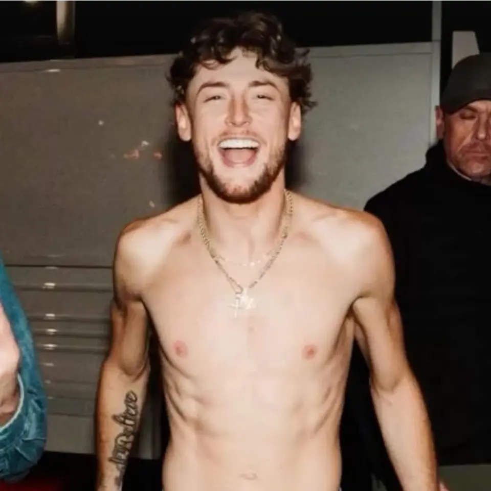 CreamyGlue9421의 Bailey Zimmerman