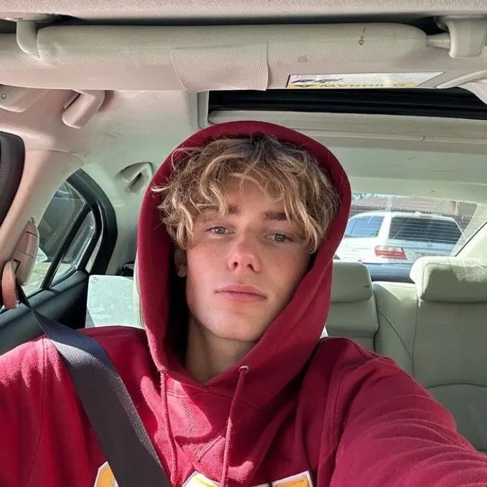 HumbleSound3647의 Dad Comes Home