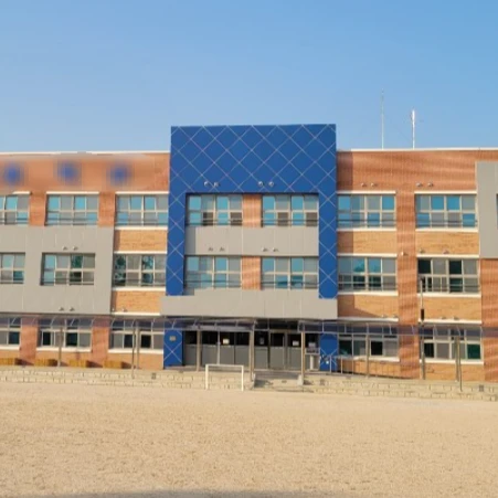 학교 에서 탈출