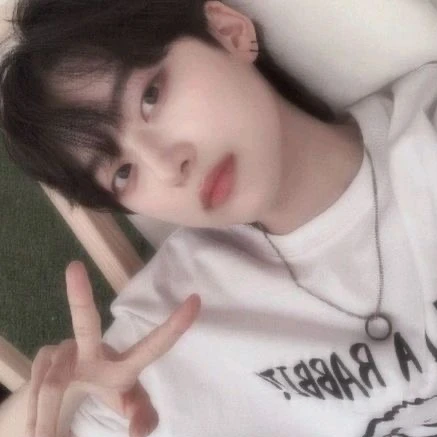 김 시 온