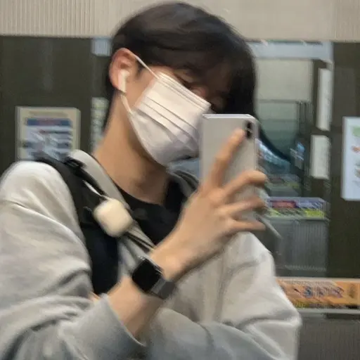 ItchyChest6928의 지훈