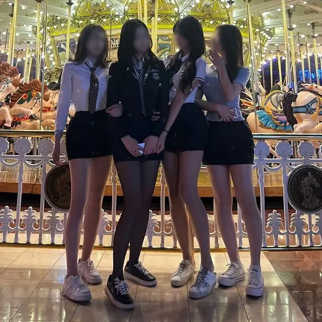 KindTulip9477의 일진녀 여동생들 